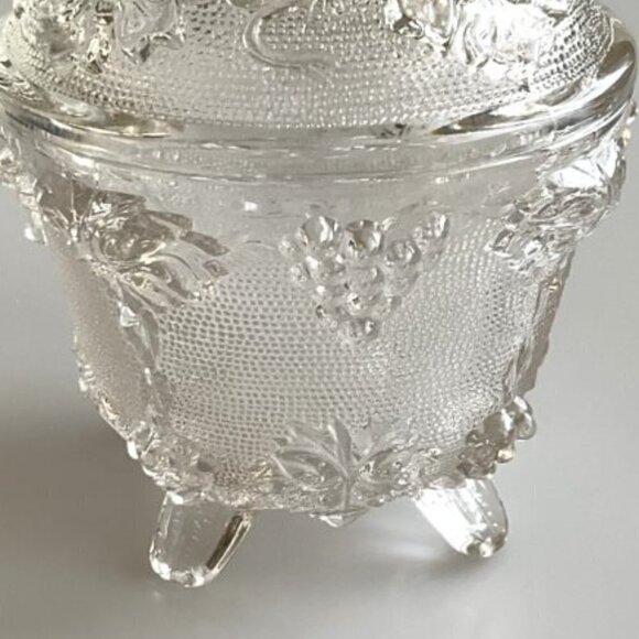 VINTAGE JEANNETTE GLASS CANDY DISH - Picture 7 of 7